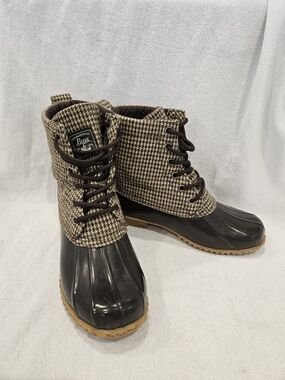 Bass Women's Brown Houndstooth Duck Boots 6m
